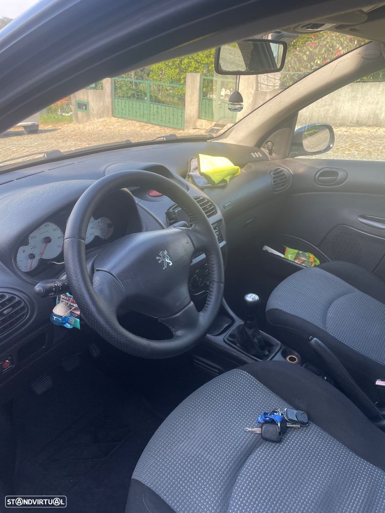Peugeot 206 1.1 Color Line - 21