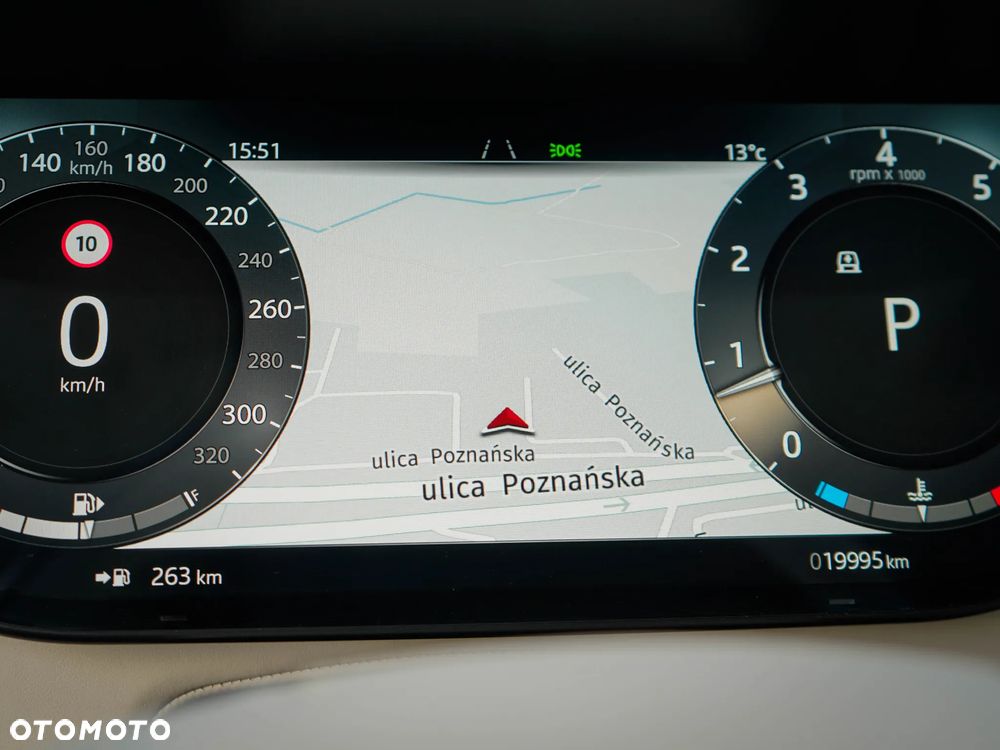 Land Rover Range Rover P615 SV - 31