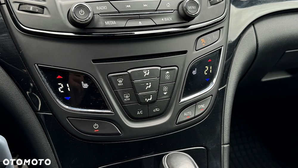 Opel Insignia 2.0 CDTI Automatik - 31