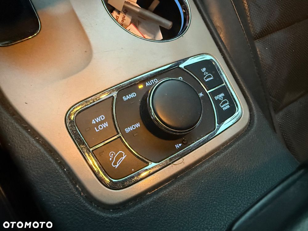 Jeep Grand Cherokee Gr 3.0 CRD Overland Summit - 11