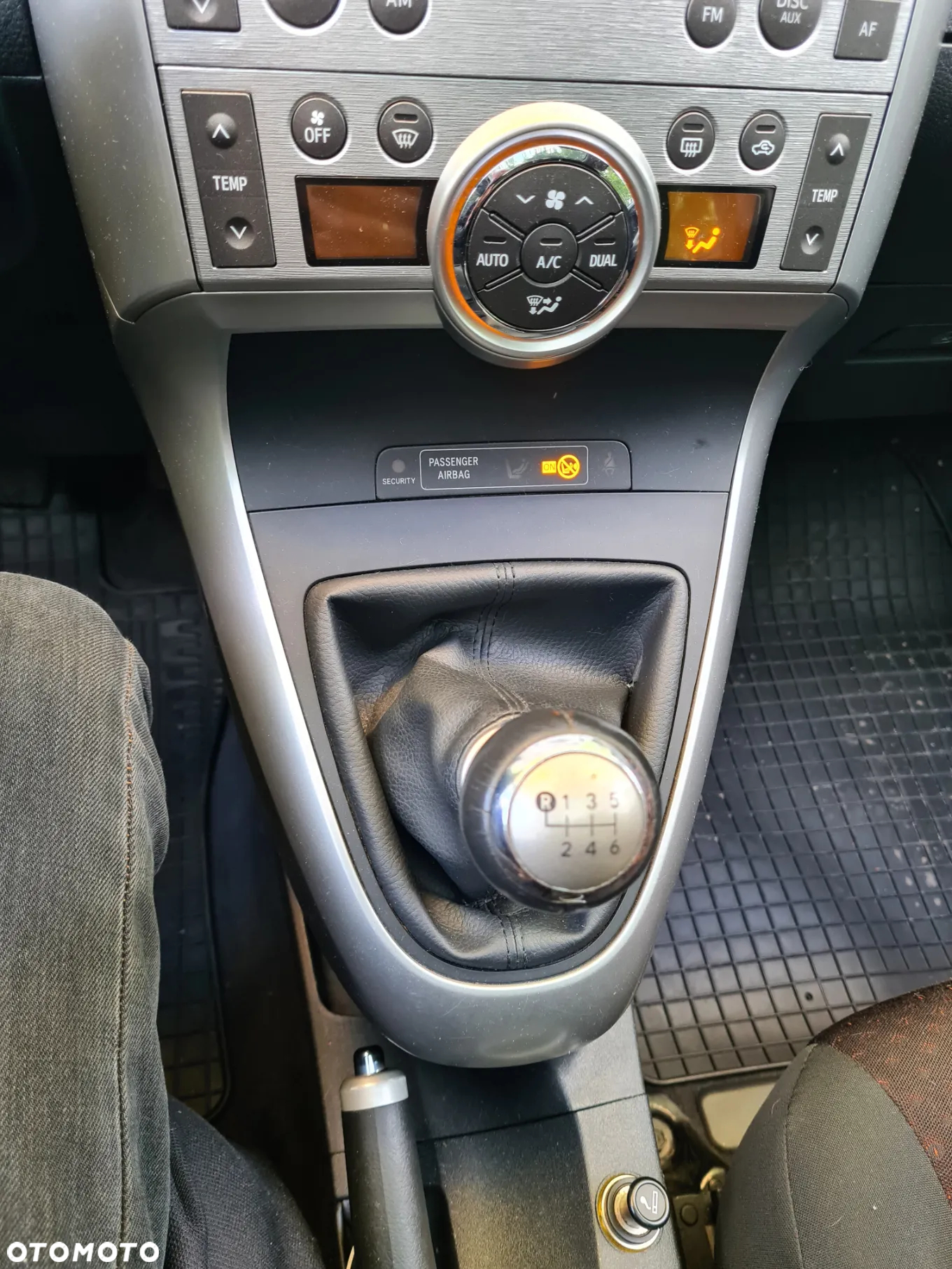 Toyota Verso 1.8 Sol - 6