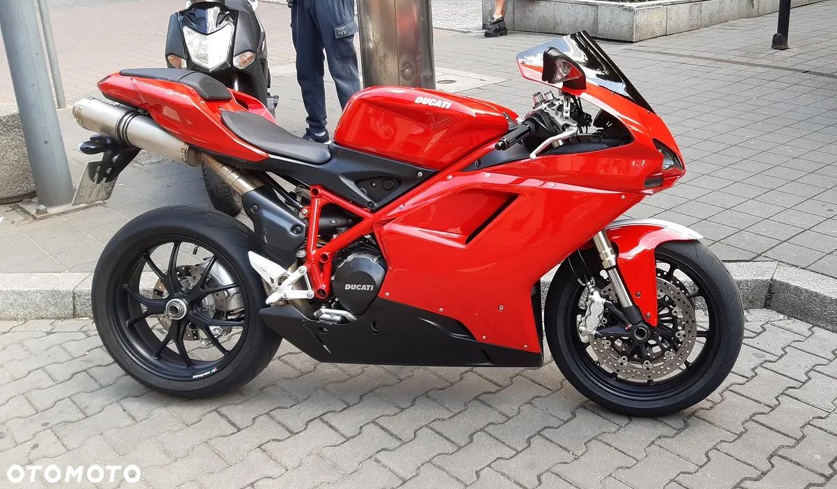 Ducati 848 - 1