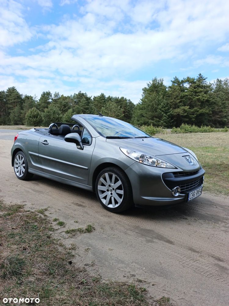 Peugeot 207 - 1