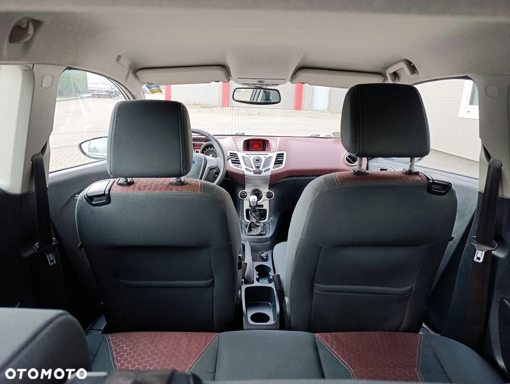 Ford Fiesta 1.25 Titanium - 24