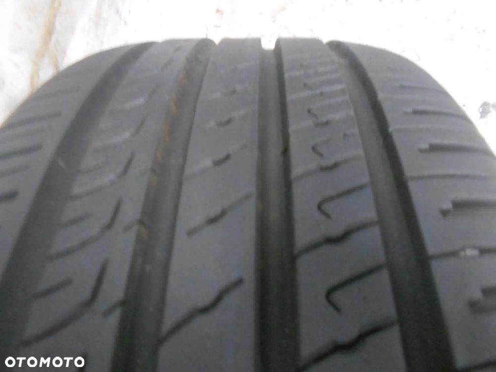 OPONA POJEDYNKA 225/45R17 BARUM BRAVURIS 5 HM XL DOT 0921 8MM - 2