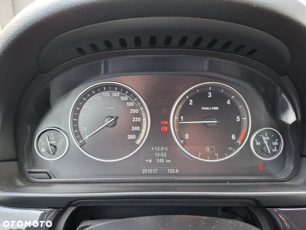 BMW Seria 5 520d Efficient Dynamics Edition - 11