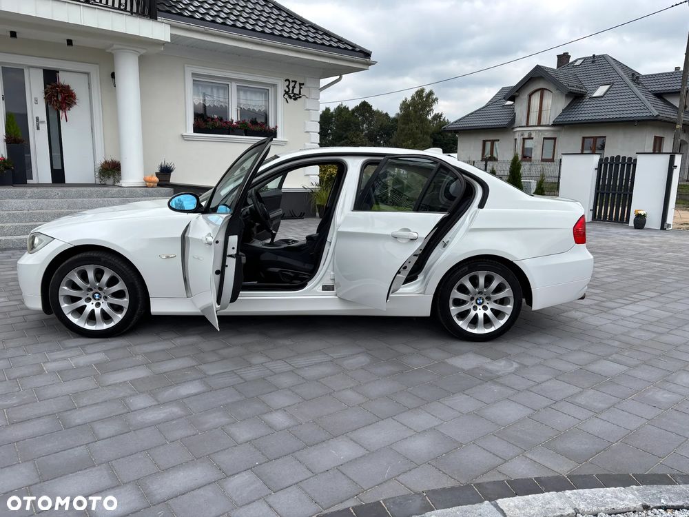 BMW Seria 3 320d - 29