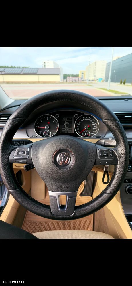 Volkswagen Passat 2.0 Blue TDI DSG SCR Comfortline - 18