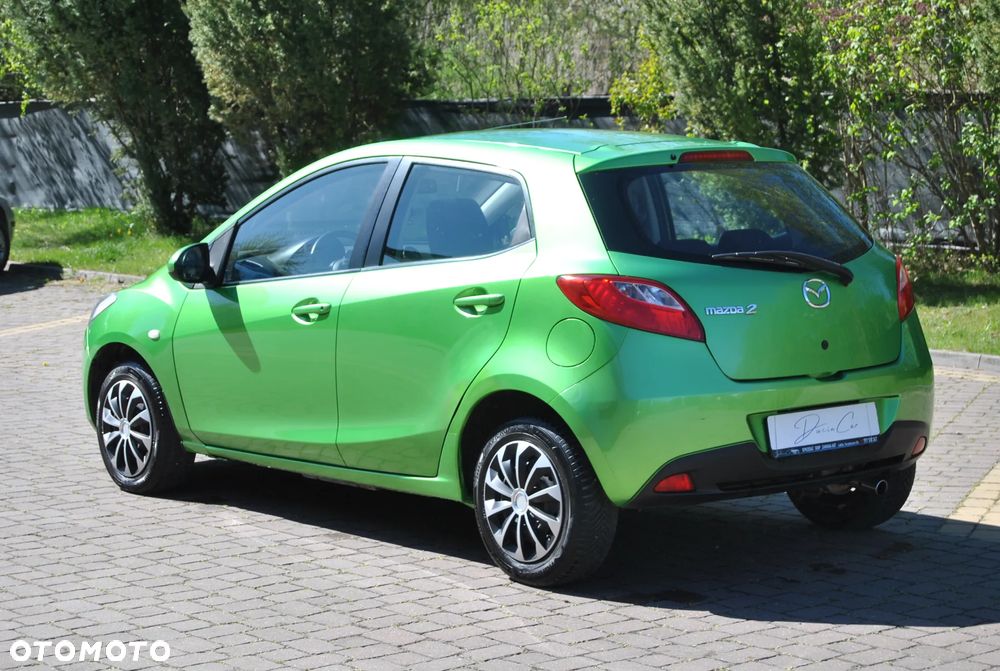 Mazda 2 - 4