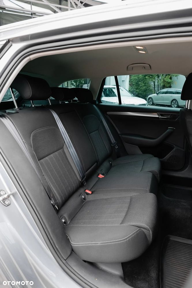 Skoda Superb 2.0 TDI SCR Style DSG - 14