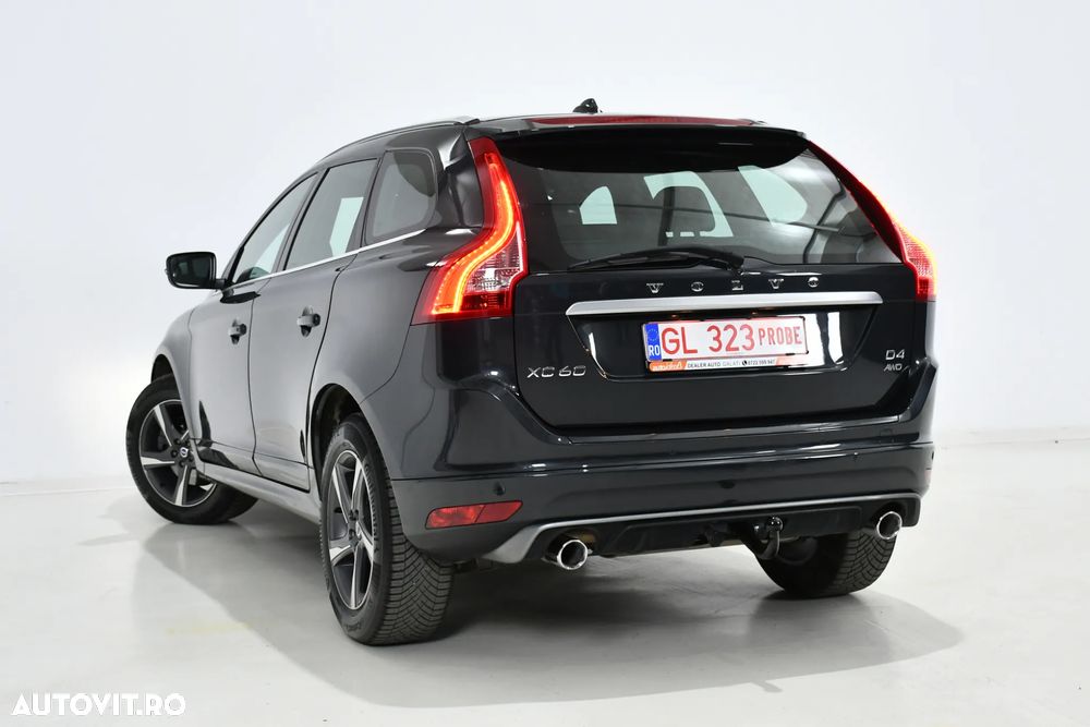 Volvo XC 60 D4AWD R-Design - 11