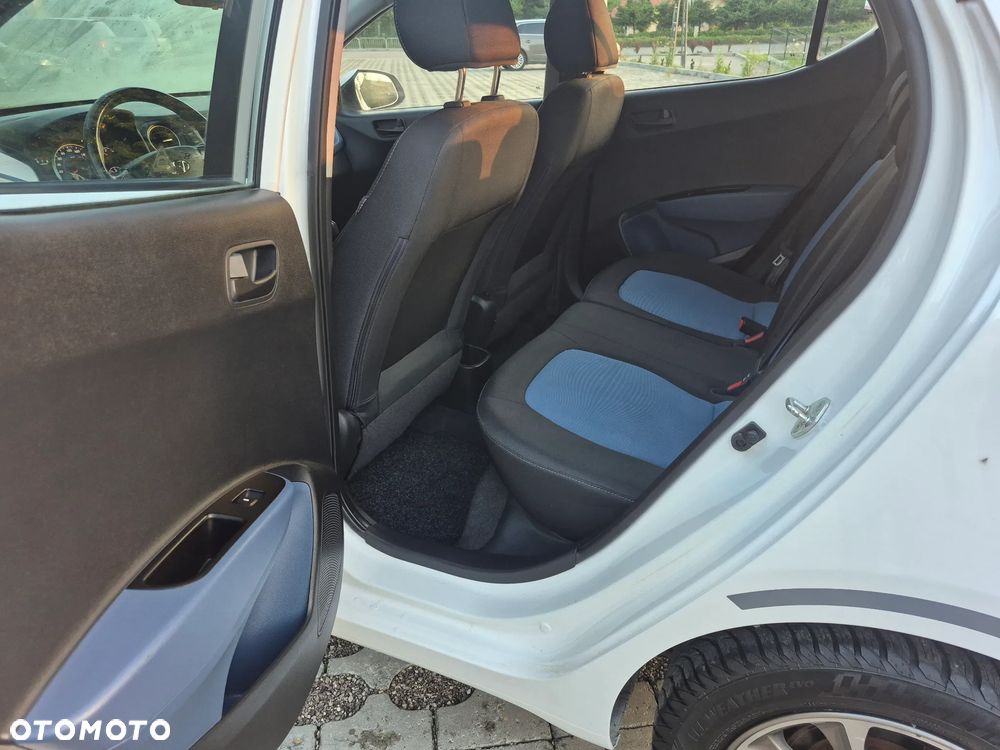 Hyundai i10 1.2 Fifa World Cup Edition - 13