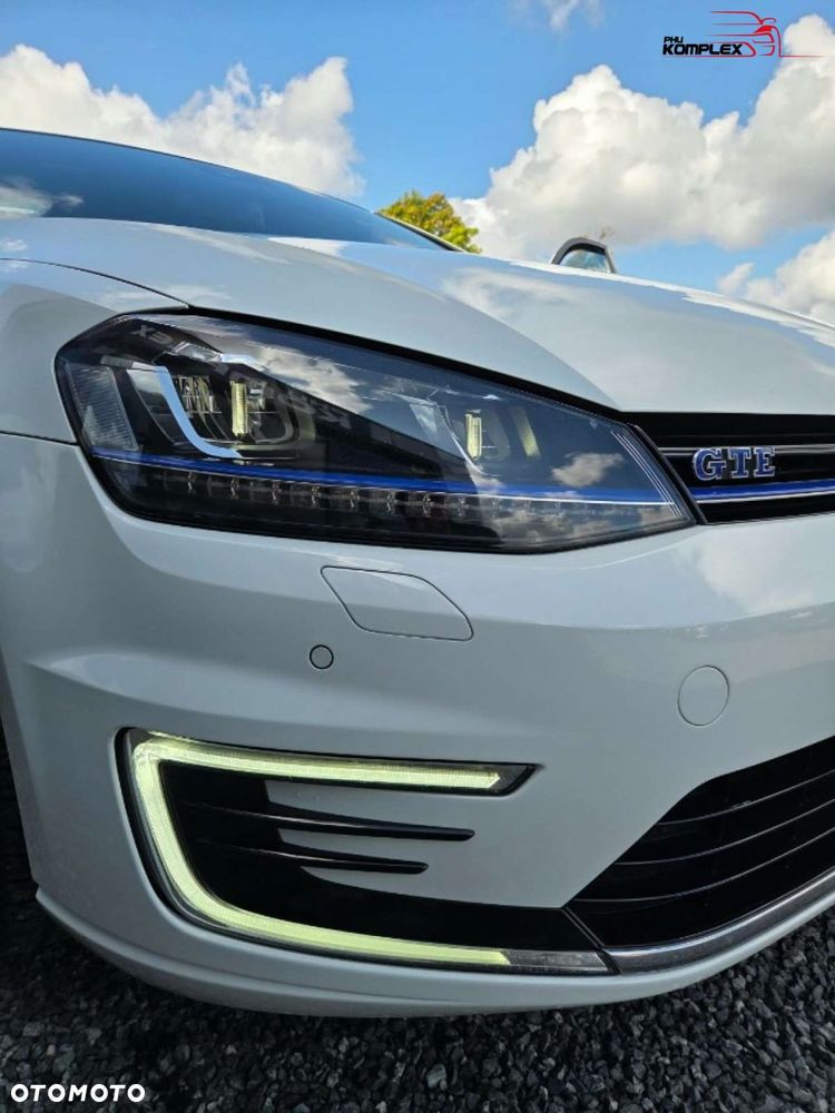 Volkswagen Golf - 27