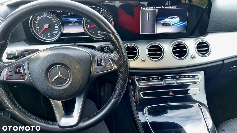 Mercedes-Benz Klasa E 200 9G-TRONIC - 17