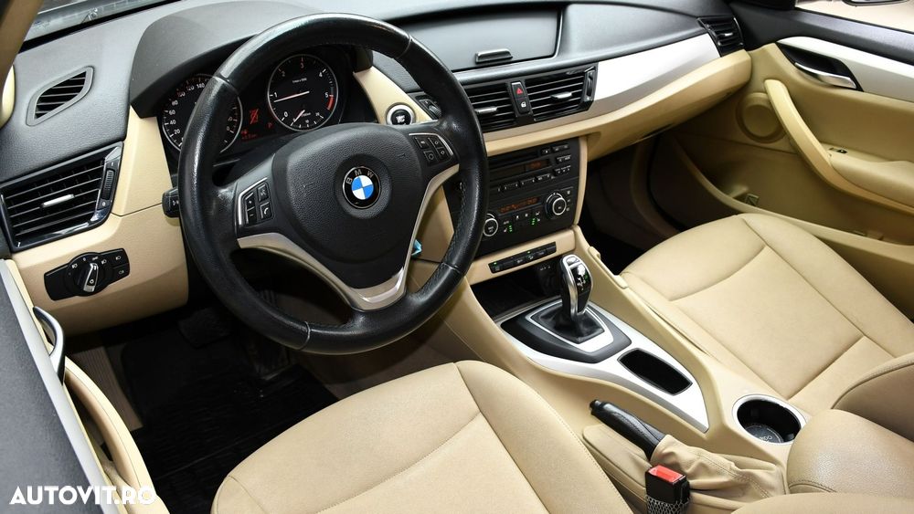 BMW X1 xDrive18d Aut. Sport Line - 12