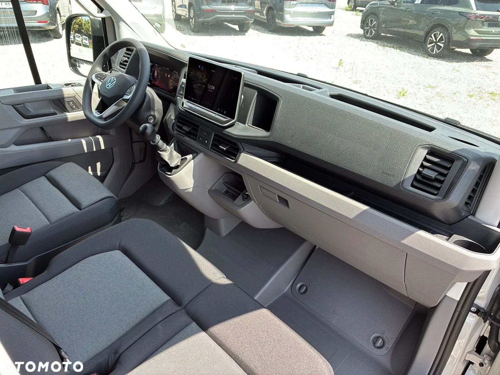 Volkswagen Crafter 35 Furgon L3H3, 2.0TDI 177KM, Wysoki dach, r.o. 3640 - 17