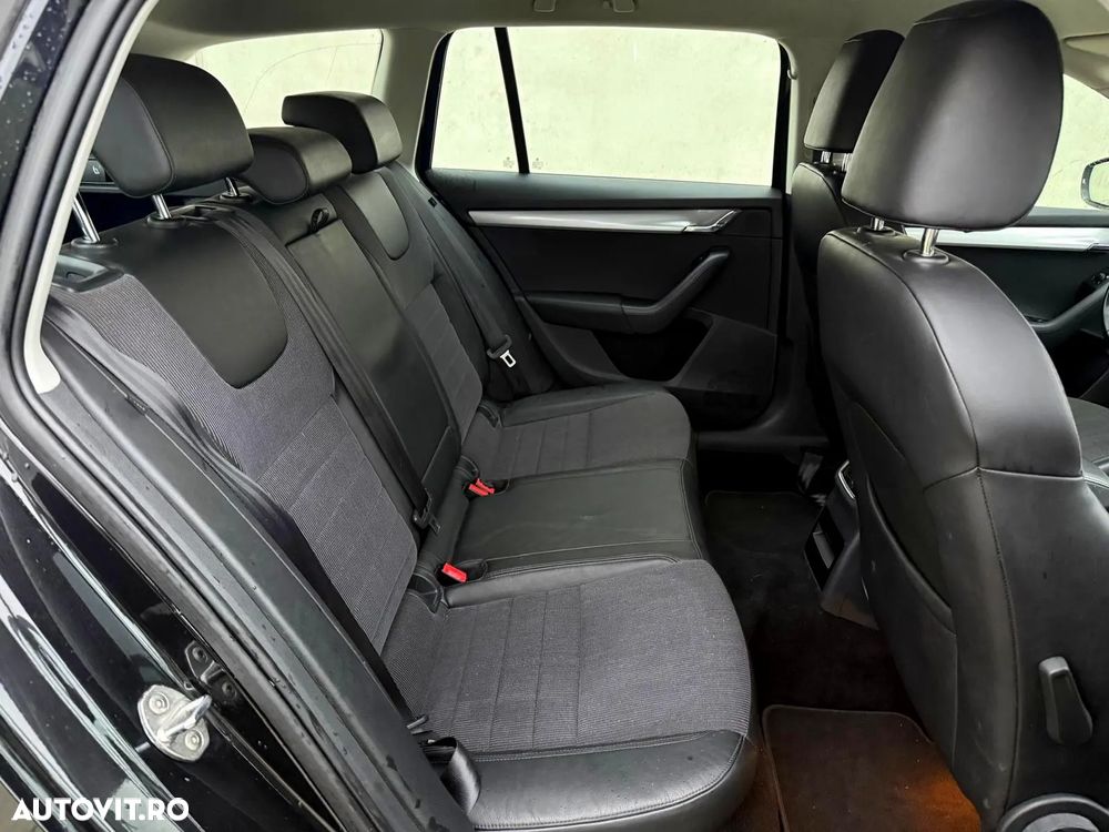 Skoda Octavia 1.2 TSI ELEGANCE - 9