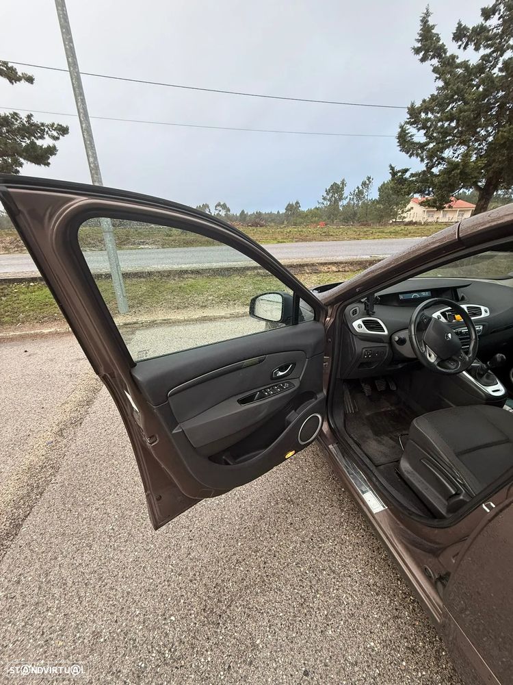 Renault Scénic 1.5 dCi Dynamique S - 6