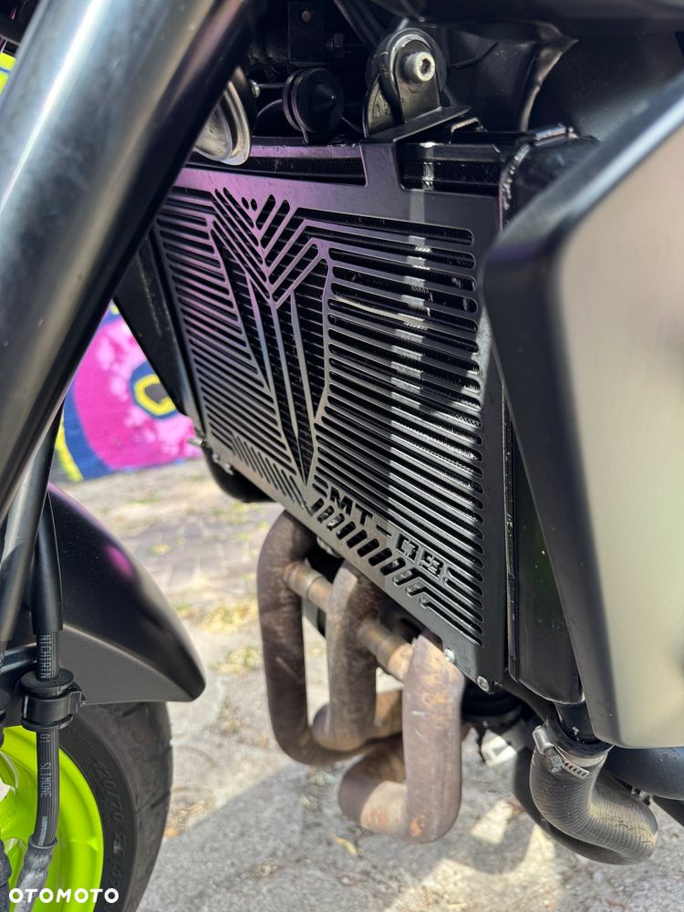 Yamaha MT - 12