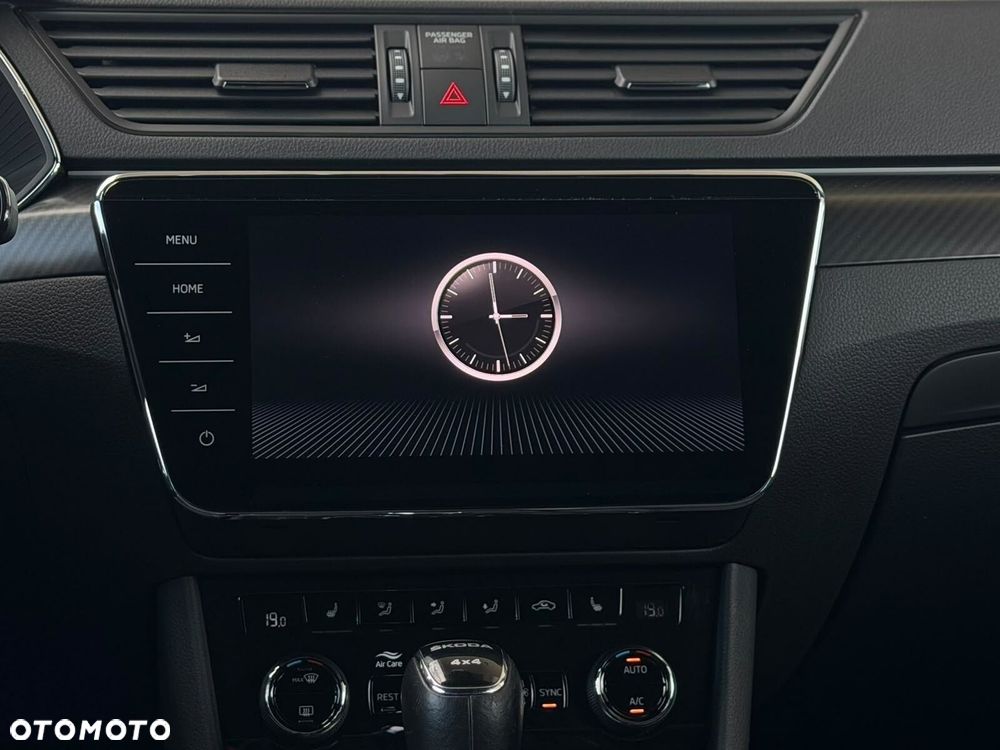 Skoda Superb 2.0 TDI SCR 4x4 Sportline DSG - 34