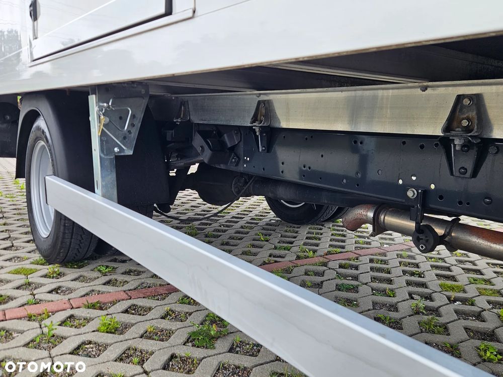 Iveco Daily 35-210, Hi-Matic Kontener plus winda 750 kg. - 9