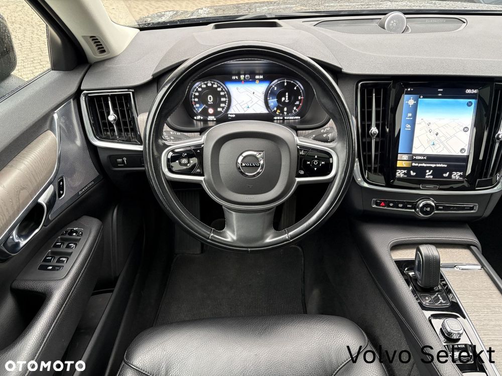 Volvo V90 Cross Country - 22
