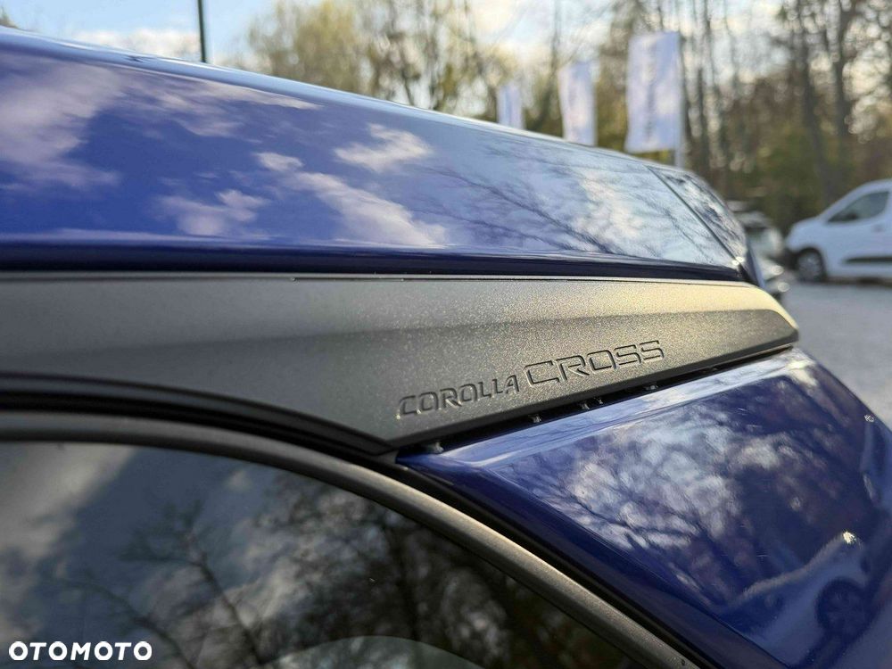 Toyota Corolla Cross - 12