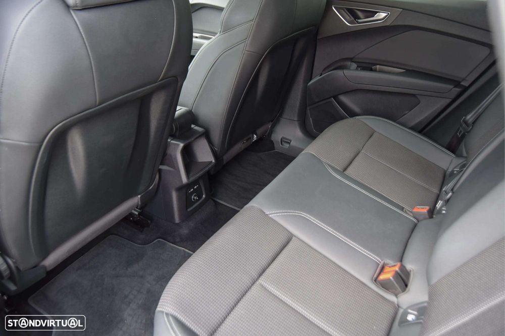 Audi Q4 e-tron 45 82 kWh SE Business Plus - 32