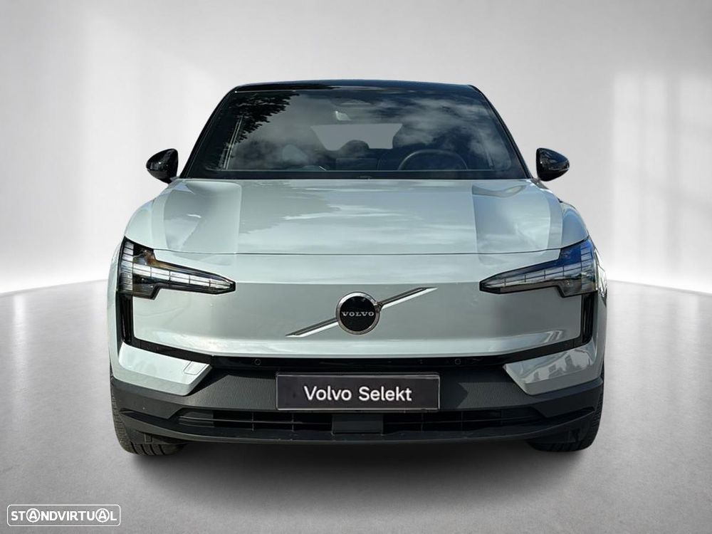Volvo EX30 Single Motor Extended Range RWD Plus - 10