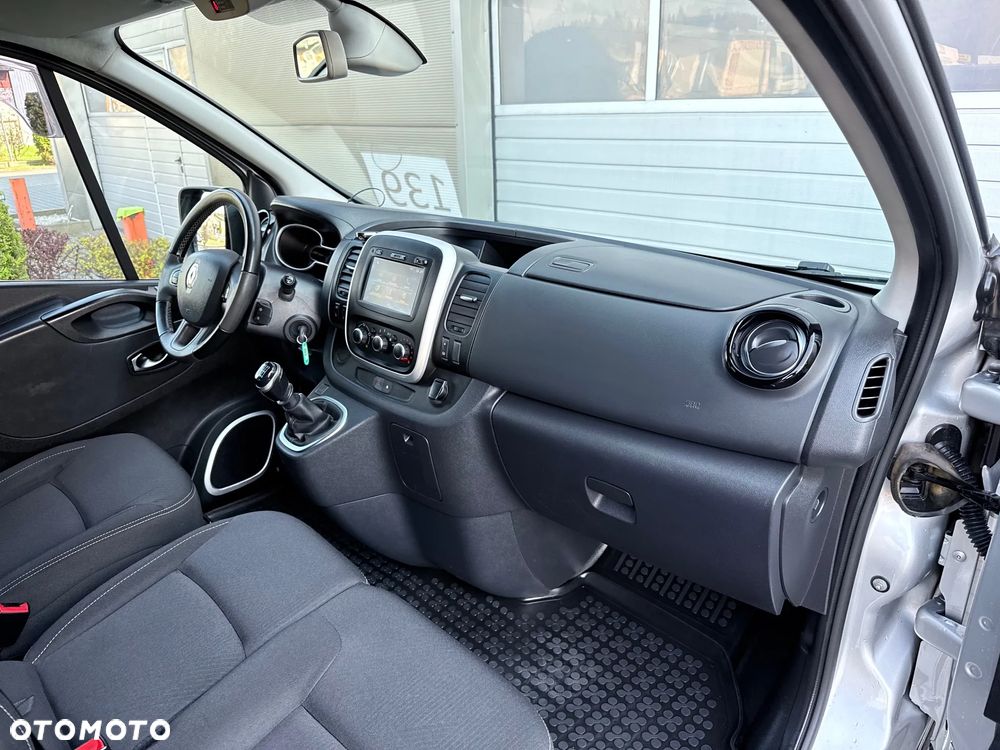 Renault Trafic Grand 2.0 dCi - 14