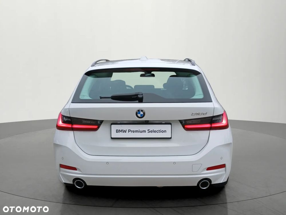 BMW Seria 3 318d MHEV - 5