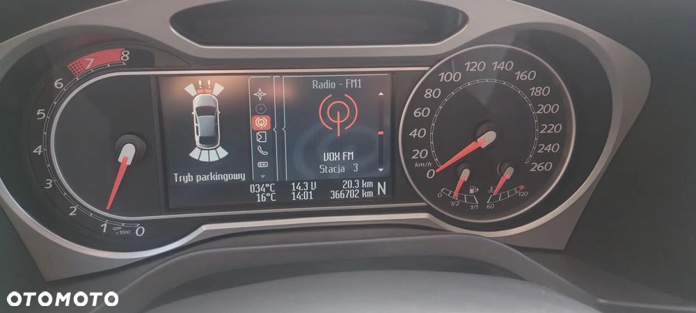 Ford Galaxy 2.3 Ghia - 16
