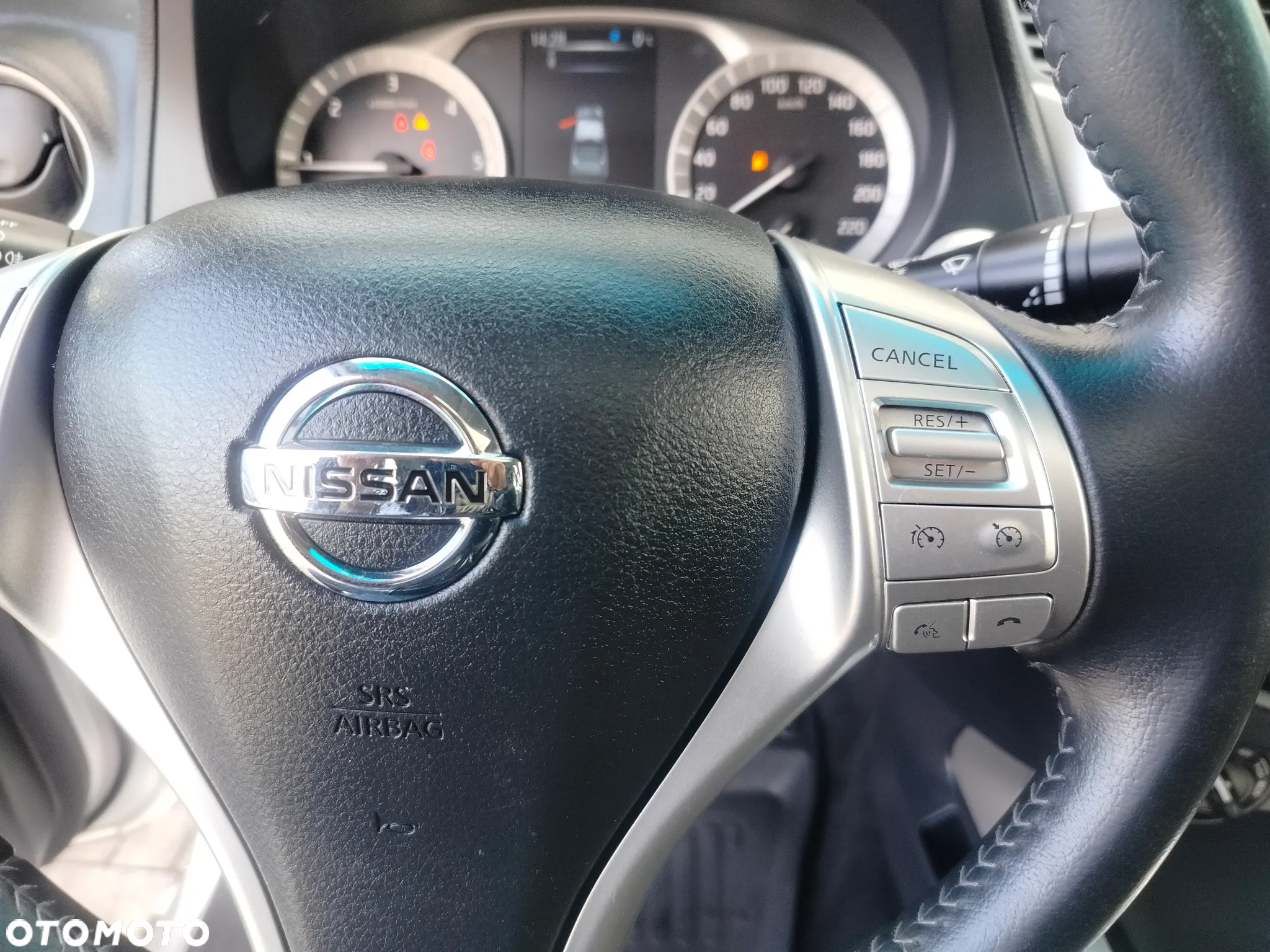 Nissan Navara - 22