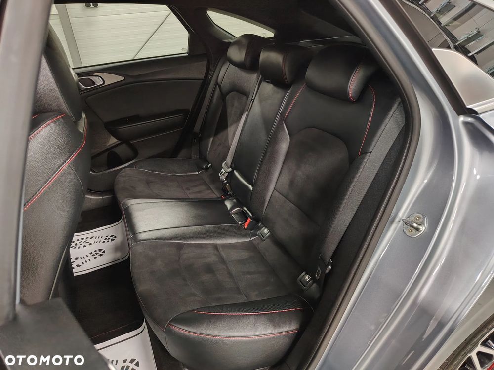 Kia ProCeed 1.6 T-GDI DCT7 OPF GT - 24