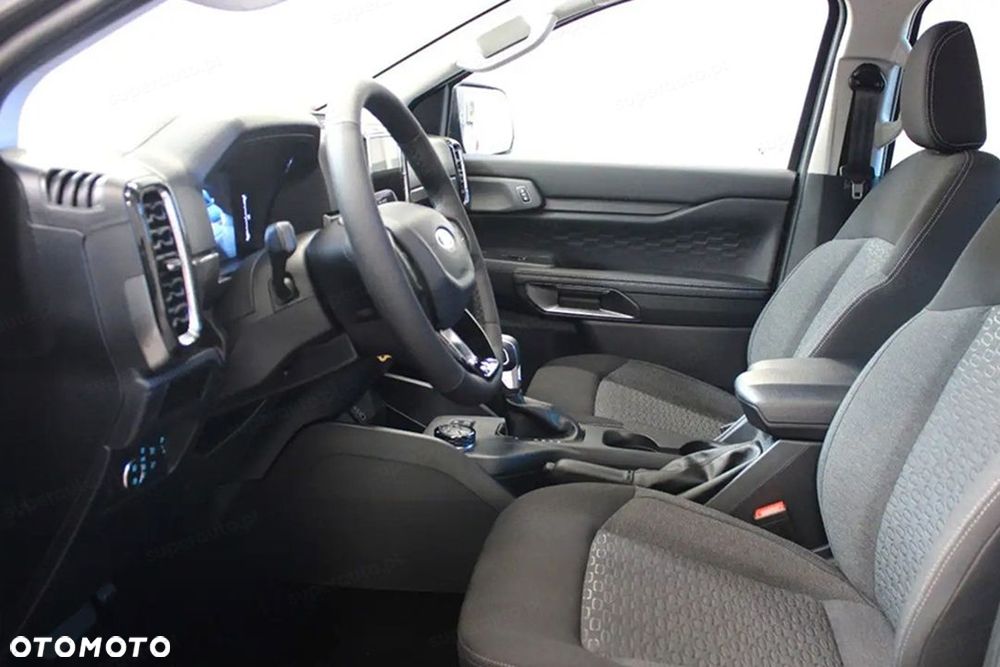 Ford Ranger XLT 4x4 A6 2.0 170KM - 10