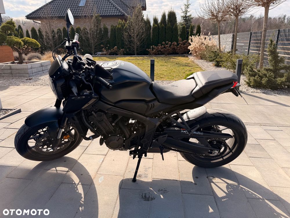 Honda CB - 2