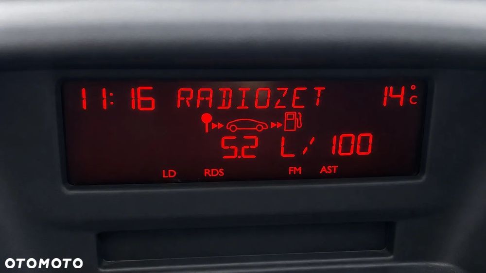 Peugeot 207 1.4 HDi Presence - 10