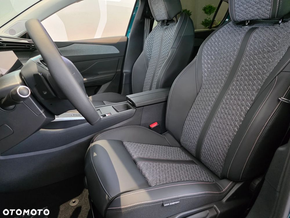 Peugeot 308 1.2 mHEV Allure S&S e-DCS6 - 12
