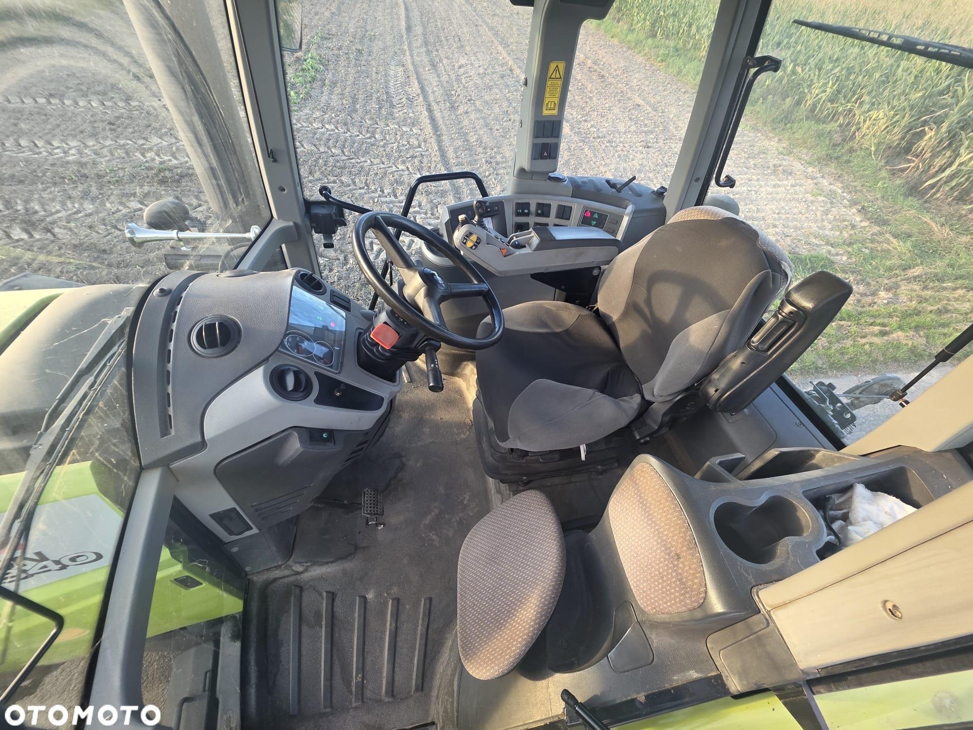 Claas Axion 840 - 7