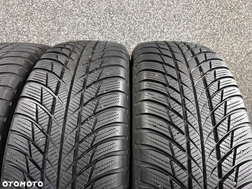 Opony Zimowe Bridgestone Blizzak LM001 215/65/17 99H 4szt. - 3
