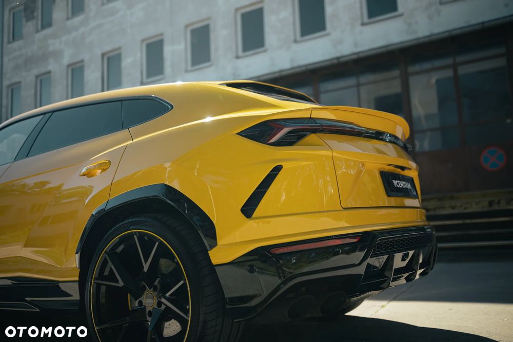 Lamborghini Urus Standard - 24