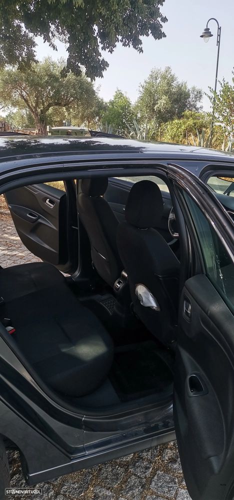 Citroën C-Elysée 1.6 HDi Exclusive - 16