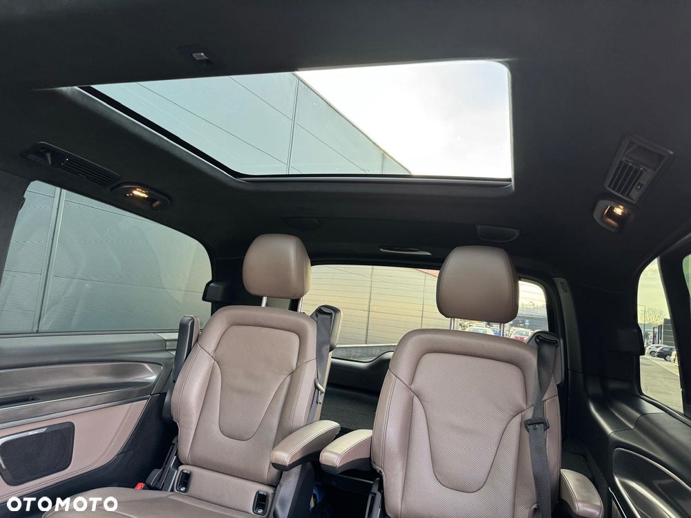 Mercedes-Benz Klasa V 300 d 4-Matic Avantgarde 9G-Tronic - 15