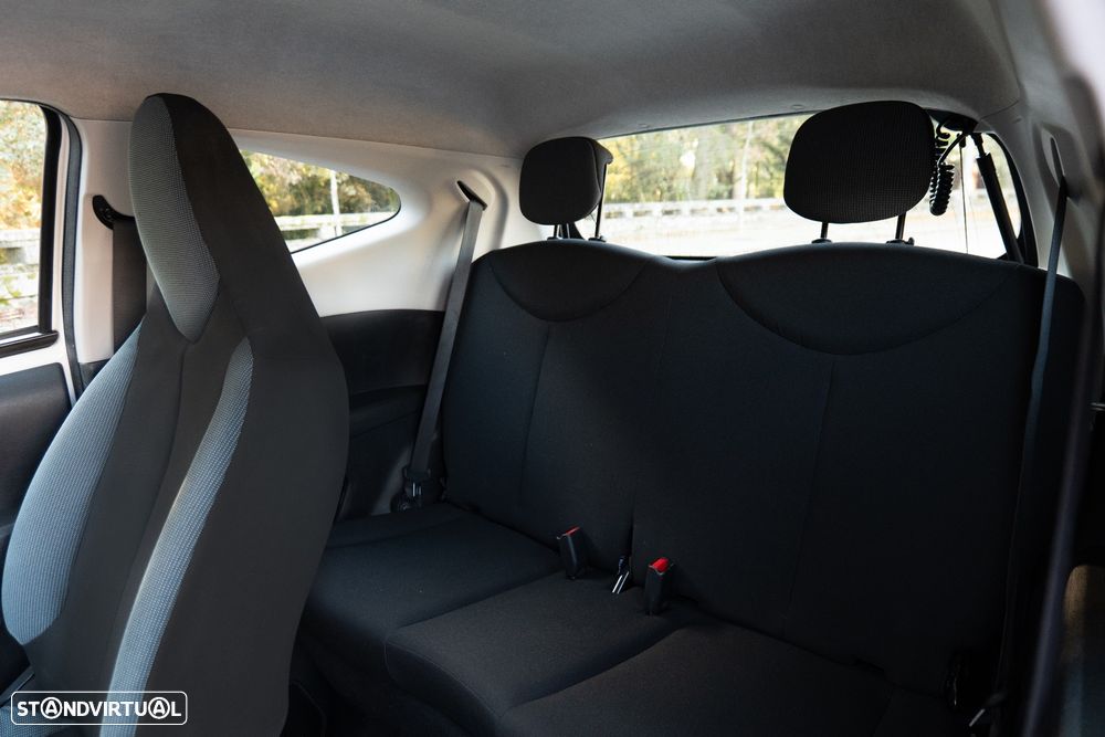 Toyota Aygo x-play Eco - 15