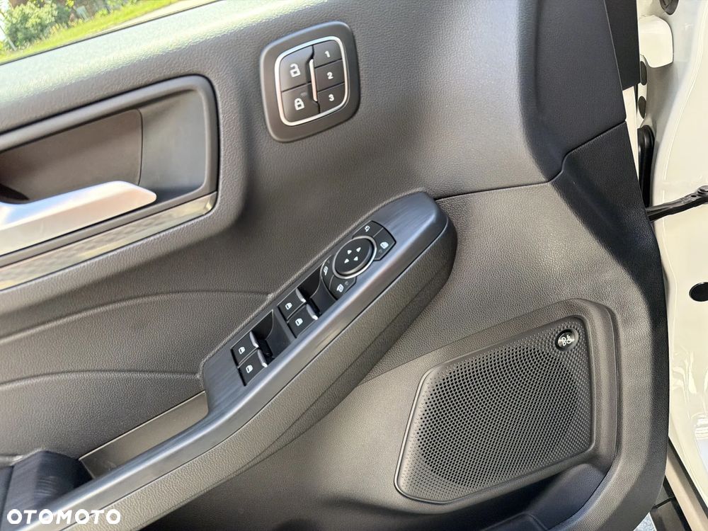 Ford Kuga 2.5 Duratec FHEV SOUND EDITION - 25