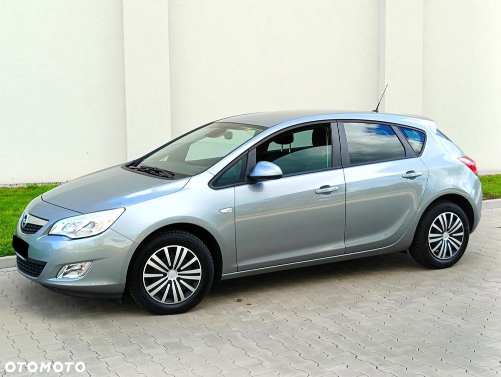 Opel Astra 1.4 EcoFLEX Start/Stop Innovation - 2