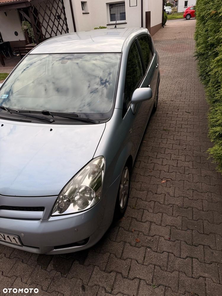 Toyota Corolla Verso 2007 photo 5