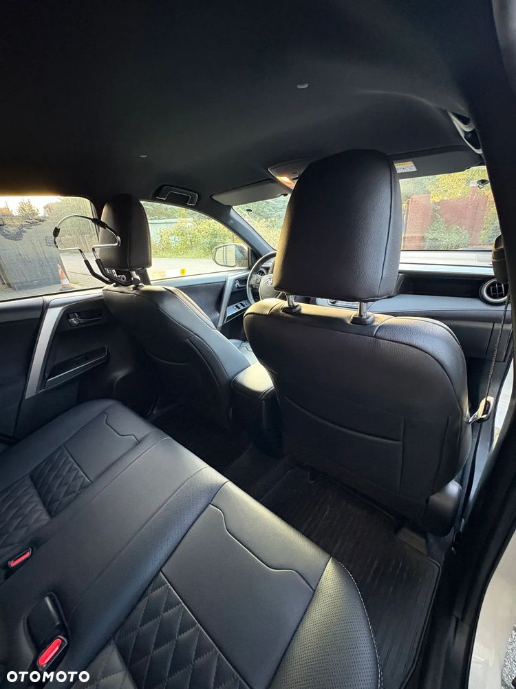 Toyota RAV4 Hybrid Prestige 4x2 - 29
