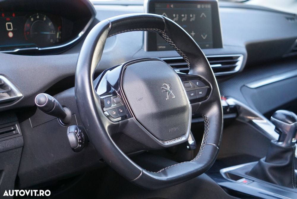 Peugeot 3008 PureTech 130 Stop & Start Active - 10
