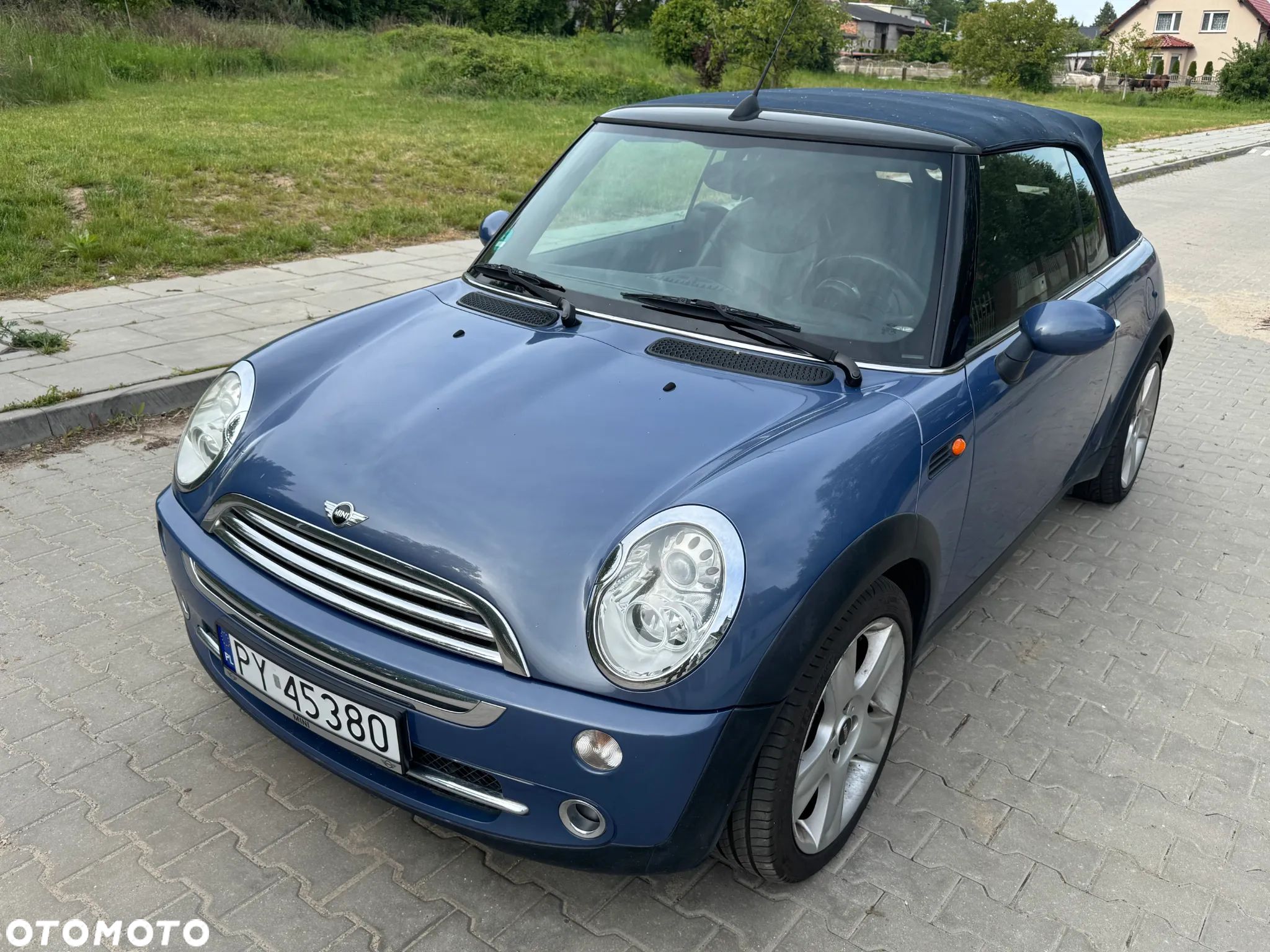 MINI Cooper Standard - 1